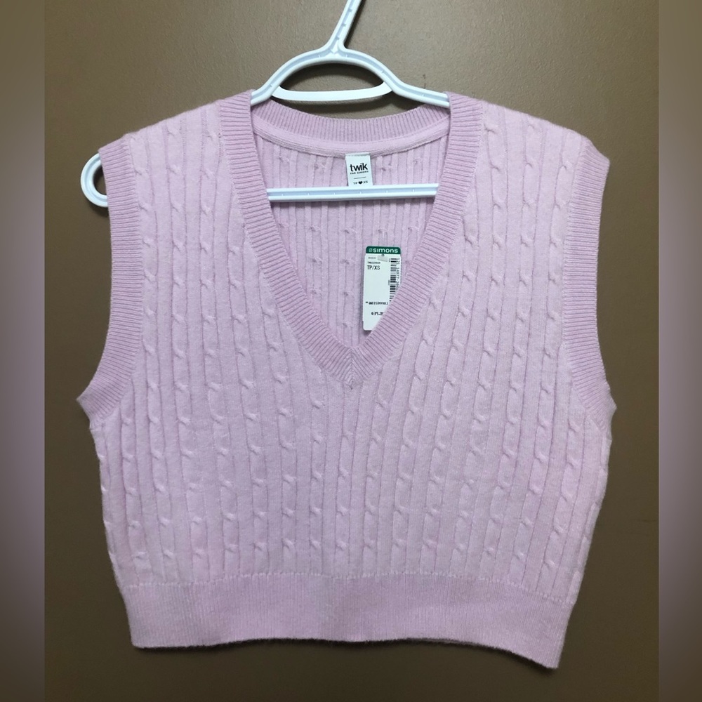 NEW Simons ( Twik) Stretchy Cable Knit Vest